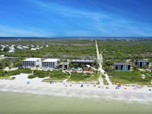 Sanibel Vacation Condo Sleeps Six Guests.